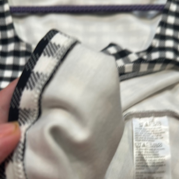 Girls With Curves Black and White Checkered Stretch Top. XL - Picture 9 of 9